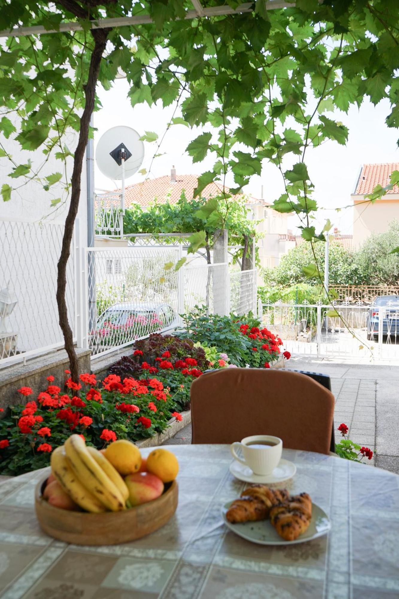 Apartments Rose Makarska Exterior foto
