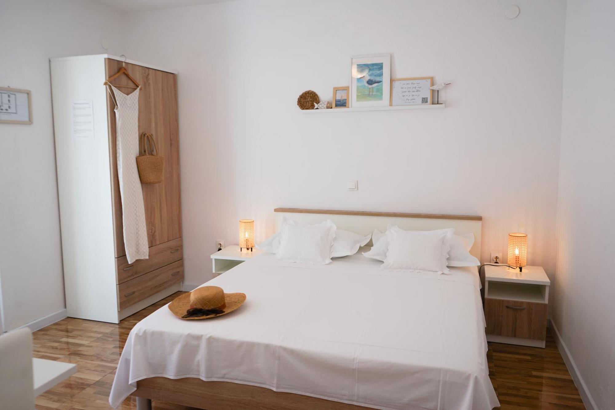 Apartments Rose Makarska Exterior foto