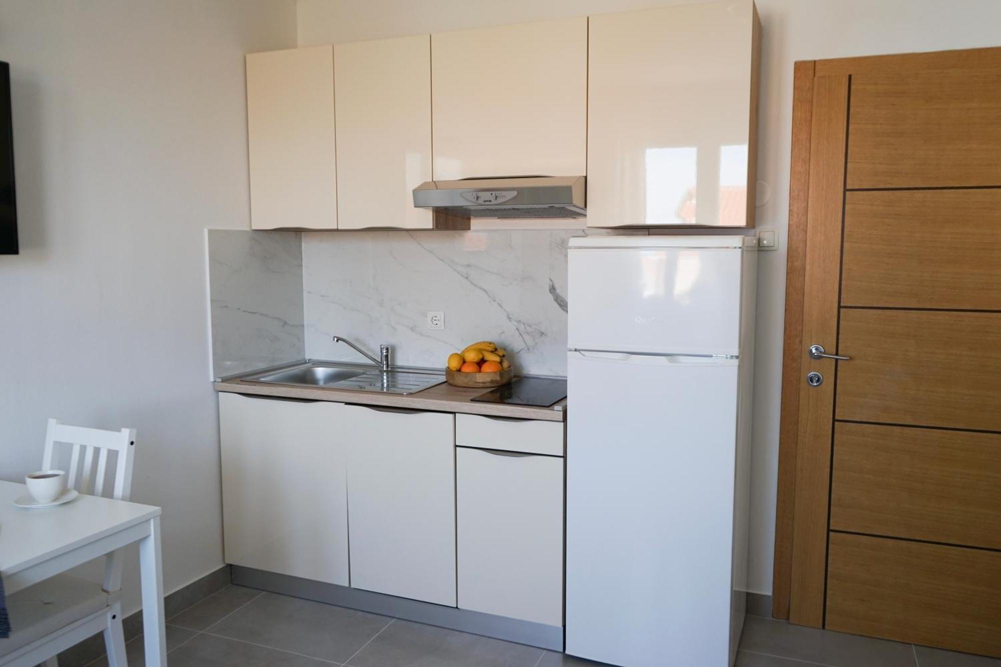 Apartments Rose Makarska Exterior foto